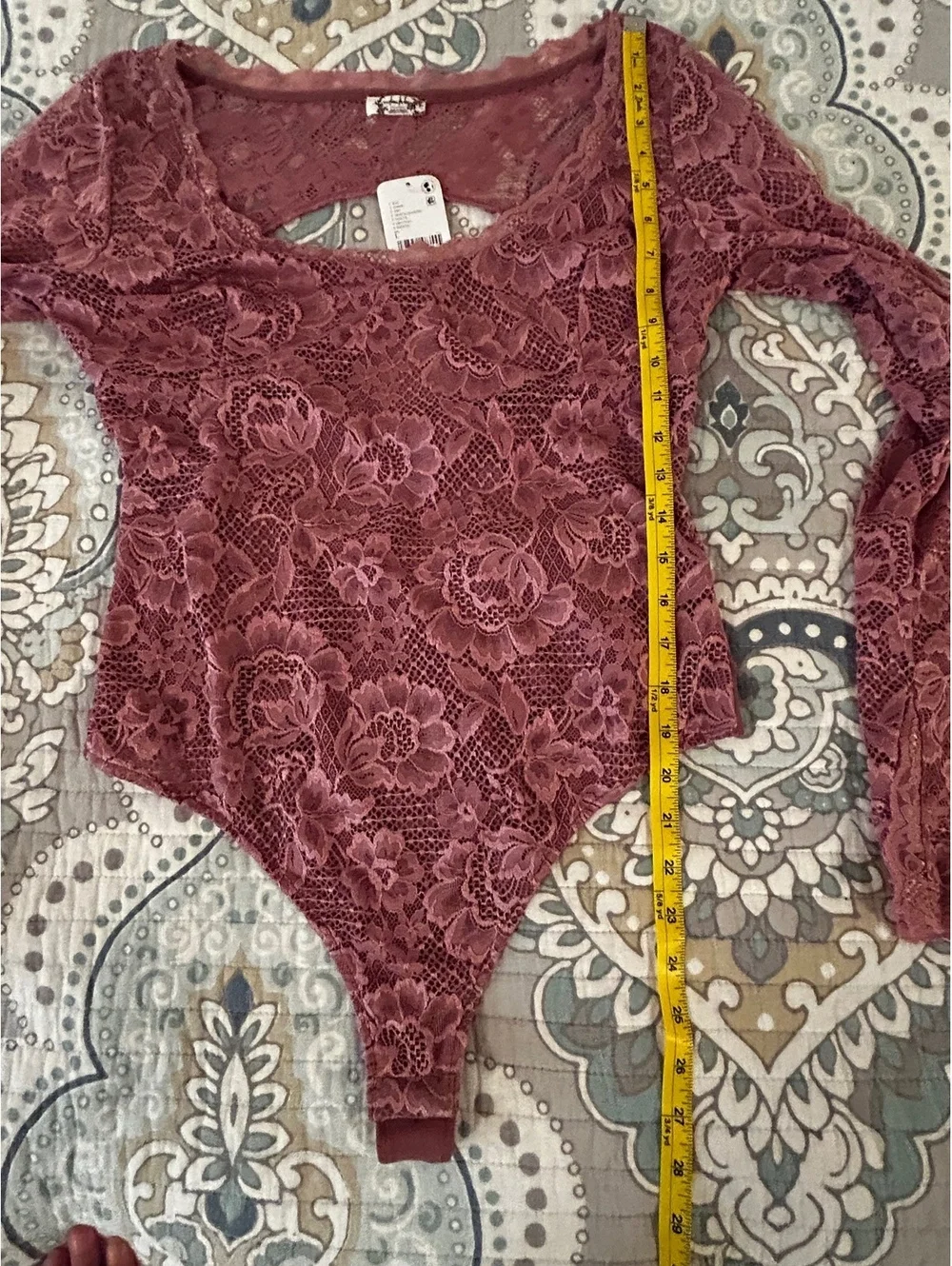Free People Intimately Nostalgia Rose Lace Bodysuit Size L Mauve